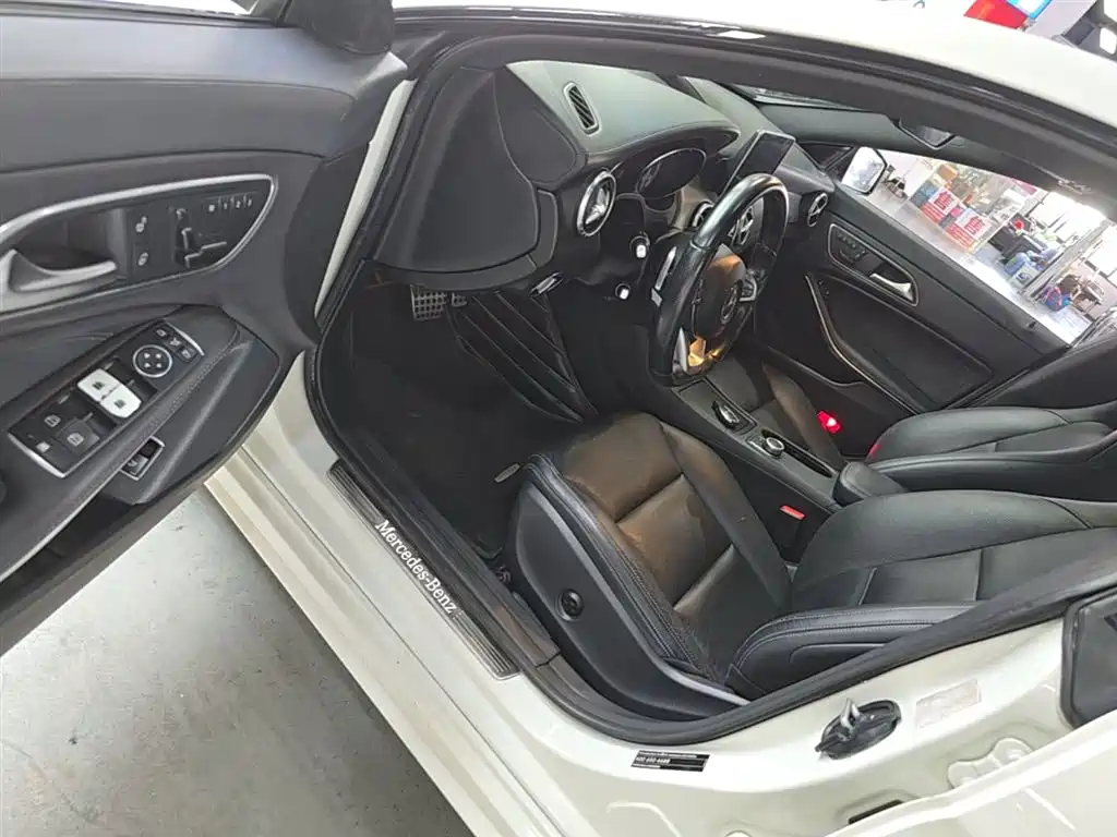 Mercedes-Benz CLA 2016 — фото 16