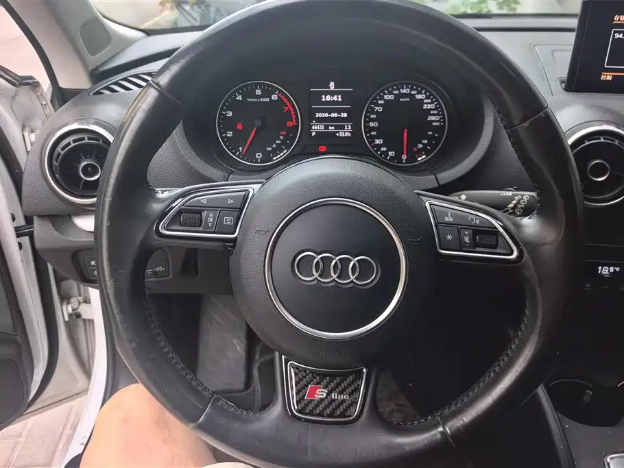 Audi A3 2015 — фото 15