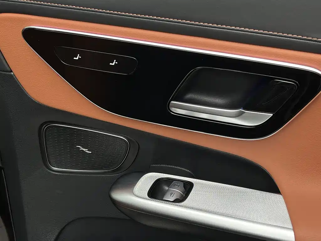 Mercedes-Benz GLC 2023 — фото 22
