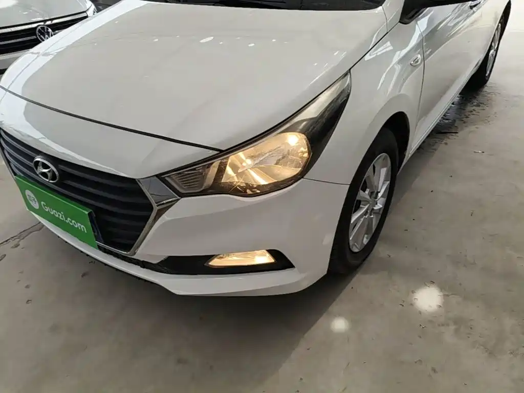 Hyundai Verna 2018 — фото 24