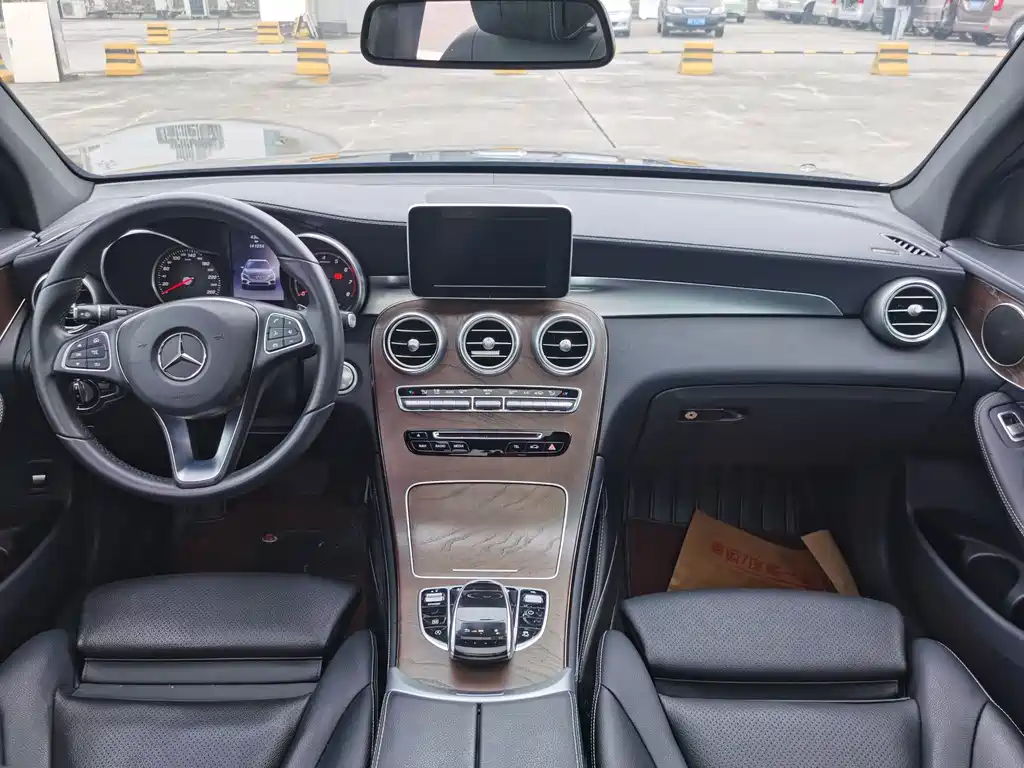 Mercedes-Benz GLC 2017