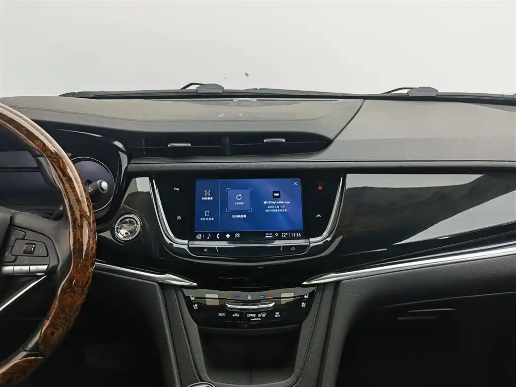 Cadillac XT6 2022 — фото 12
