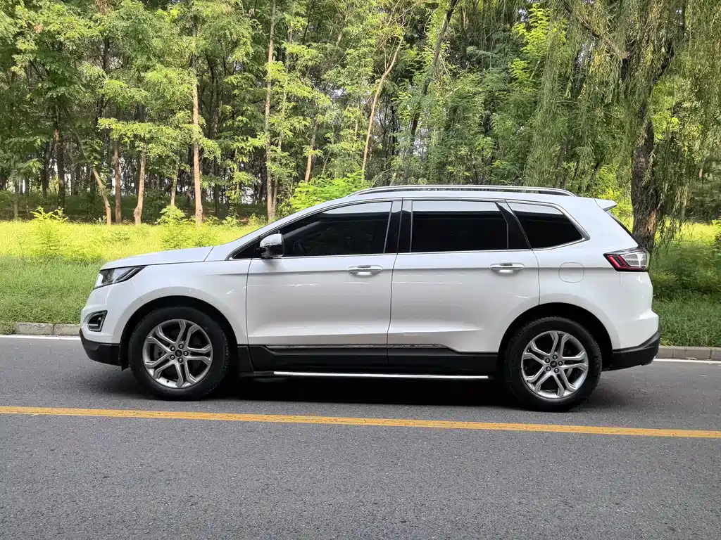 Ford Edge 2018 — фото 4