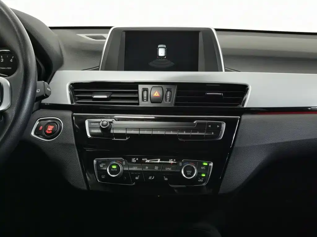 BMW X1 2018 — фото 12