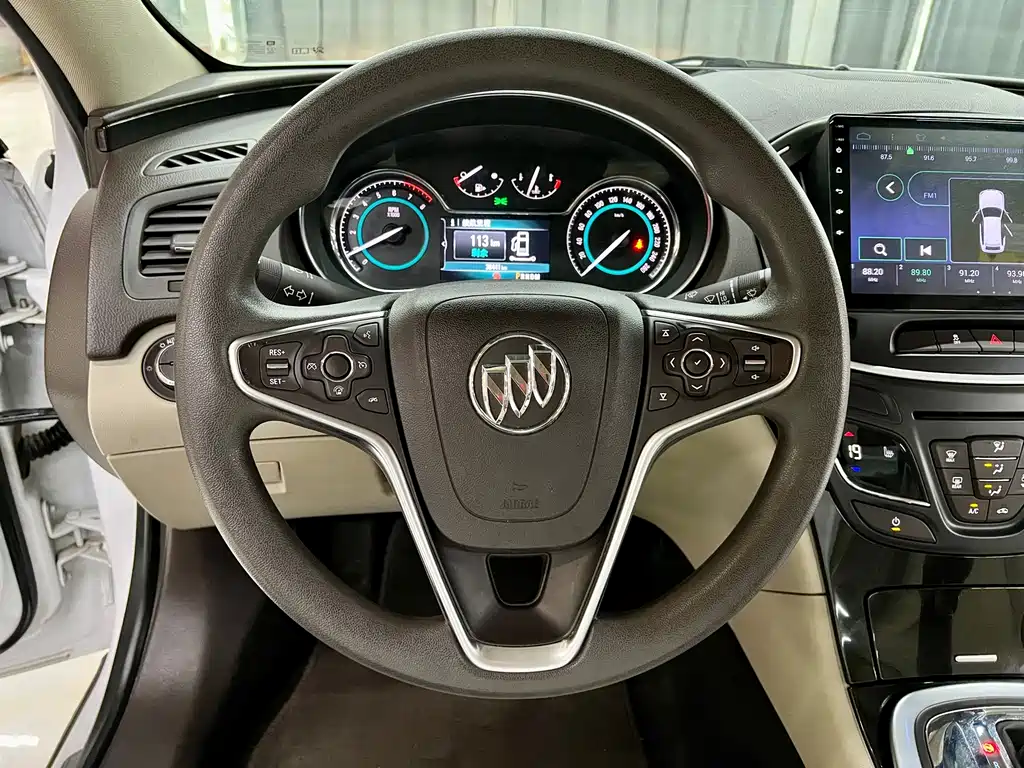 Buick Regal 2016 — фото 11