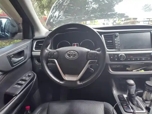 Toyota Highlander 2018