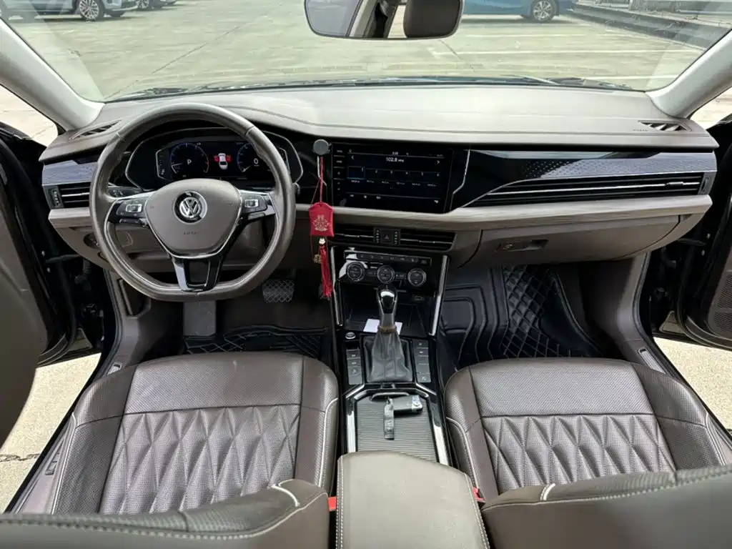 Volkswagen Passat 2019 — фото 6