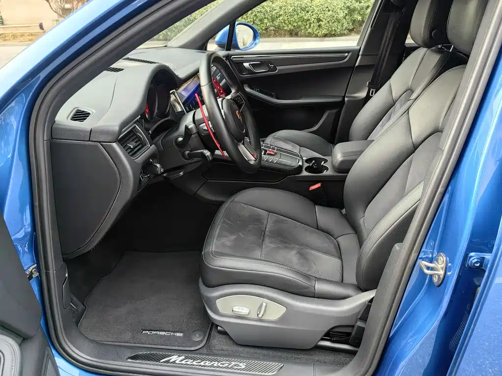 Porsche Macan 2015 — фото 23