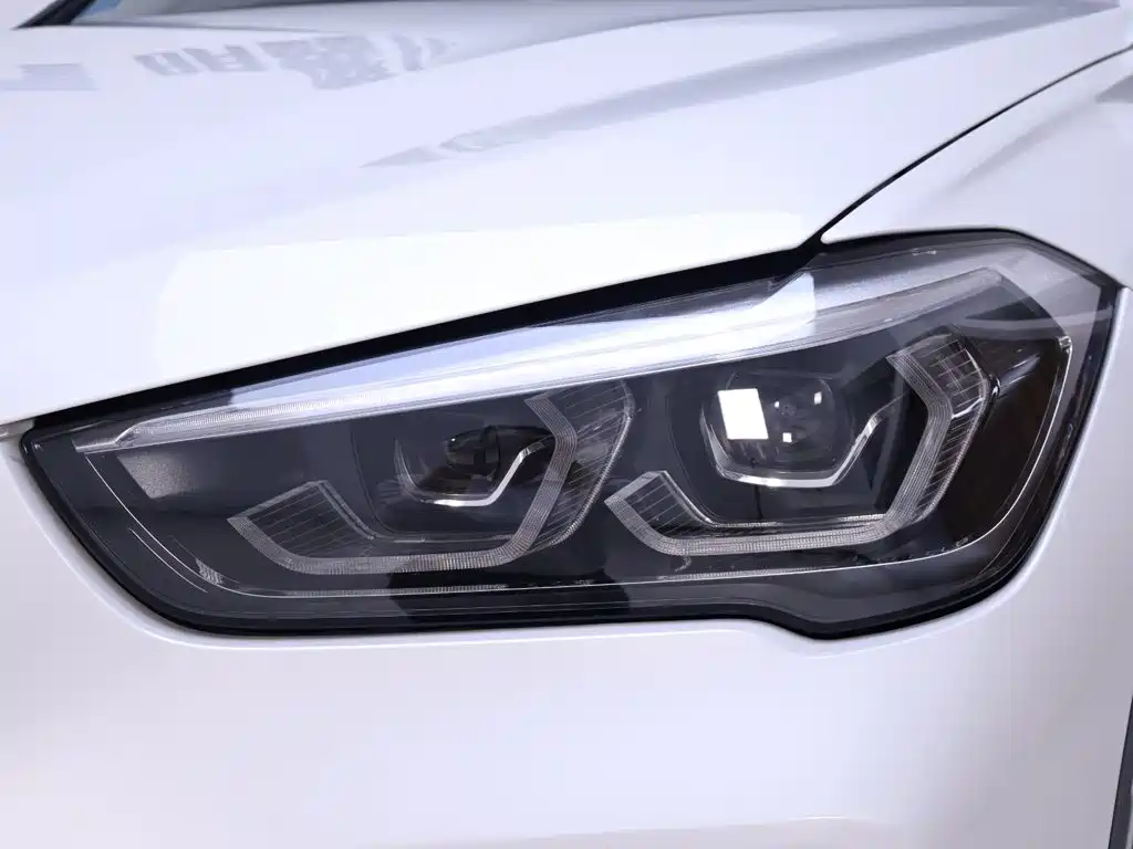 BMW X1 2022 — фото 4