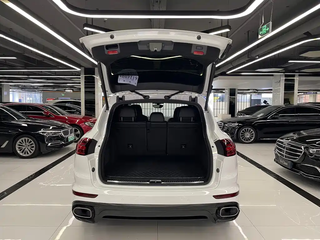 Porsche Cayenne 2016 — фото 53