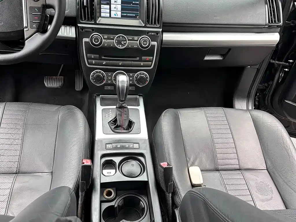 Land Rover Freelander 2 2014 — фото 12