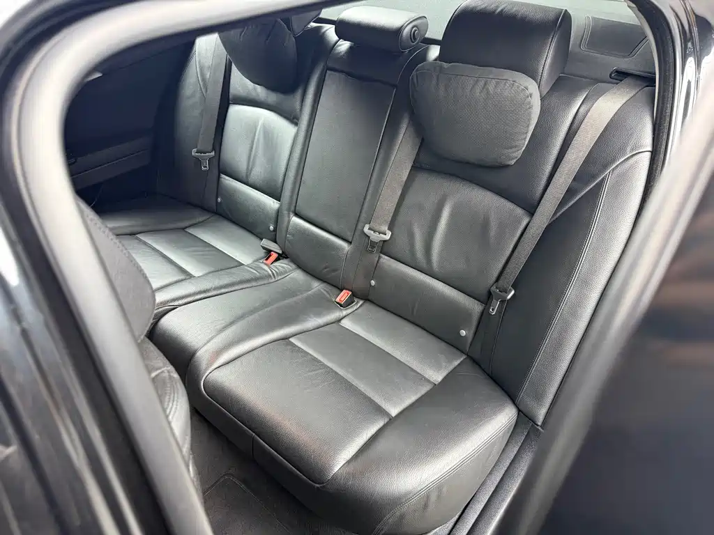 BMW 5 Series 2015 — фото 11