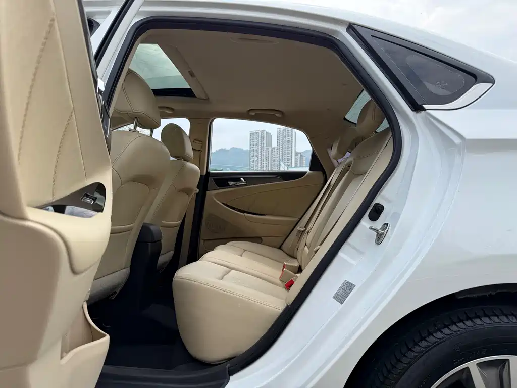 Changan Escape 2017 — фото 11