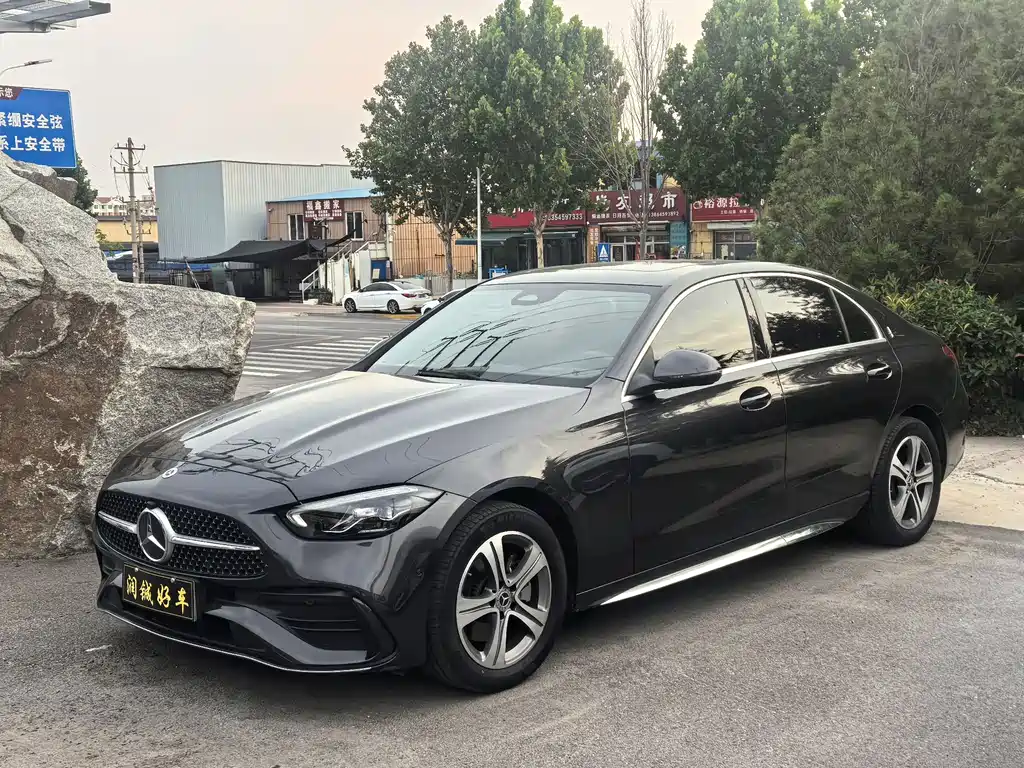 Mercedes-Benz C-Class 2022