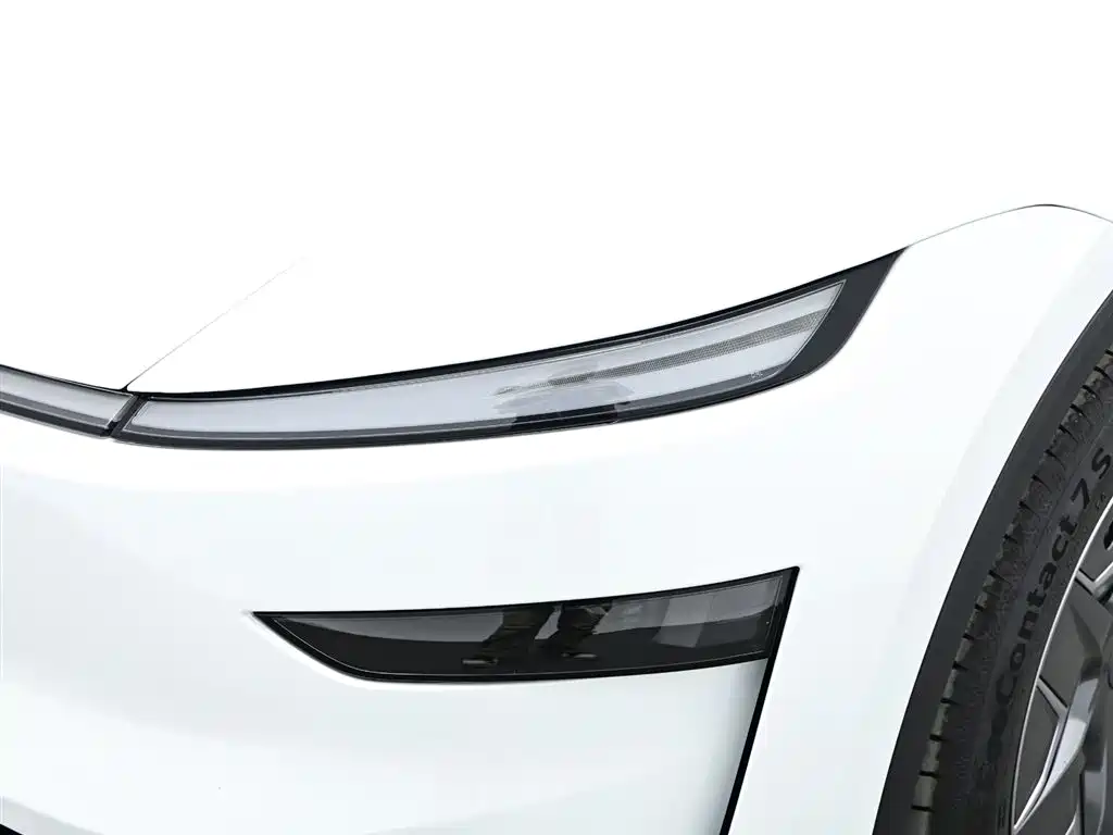 Tesla Model Y L 2025 — фото 16