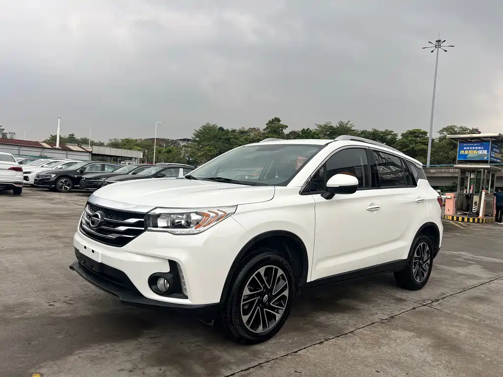 GAC Motor Trumpchi GS4 2016 — фото 1