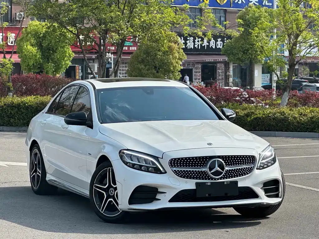 Mercedes-Benz C-Class 2021