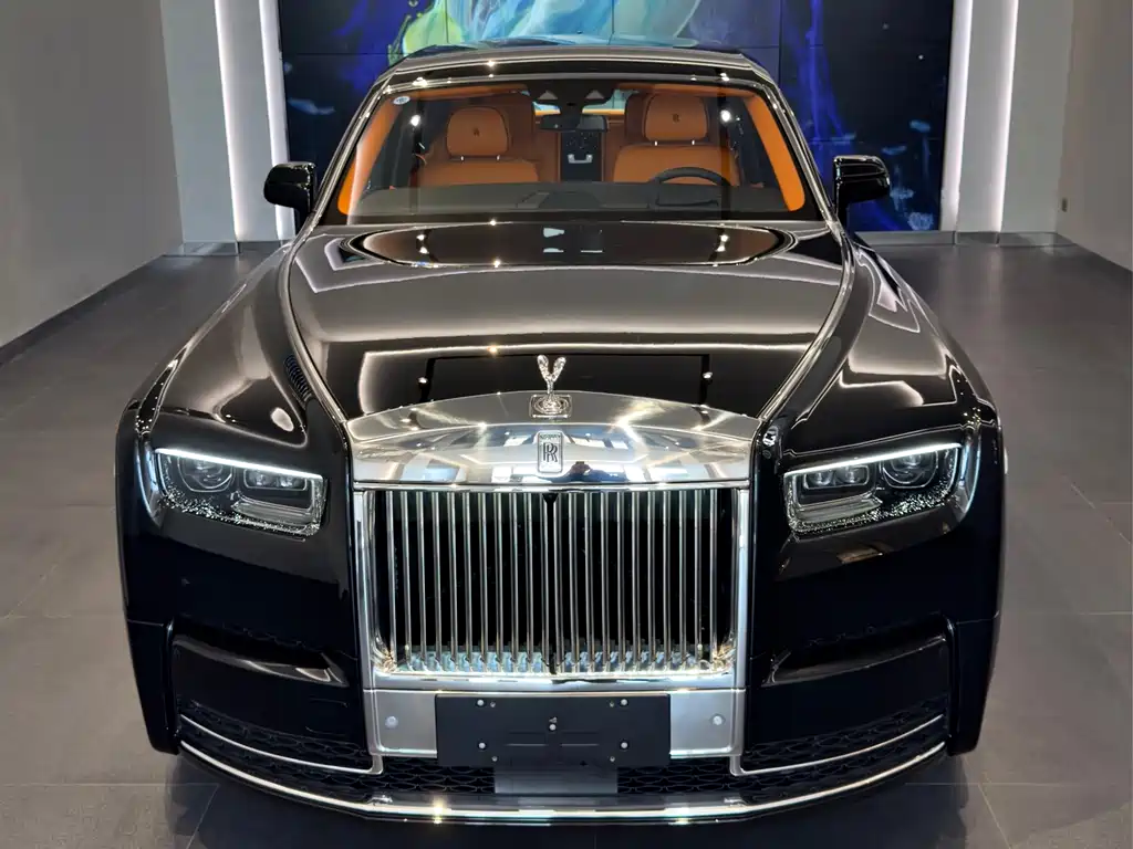 Rolls-Royce Phantom — фото 19