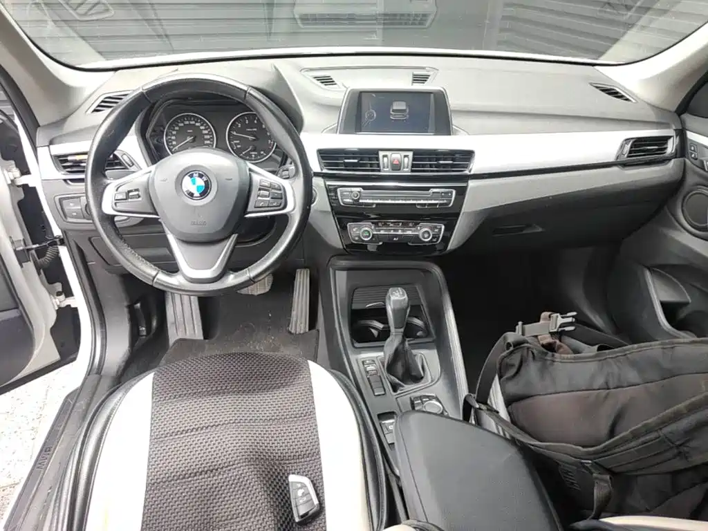 BMW X1 2017 — фото 10