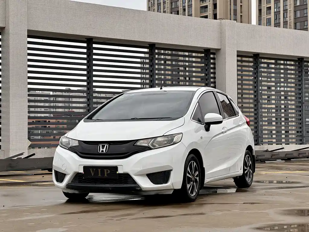 Honda Fit 2016 — фото 1