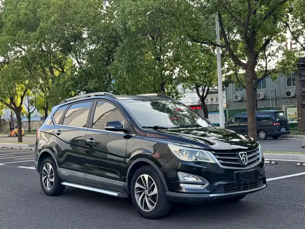 Baojun 560 2015