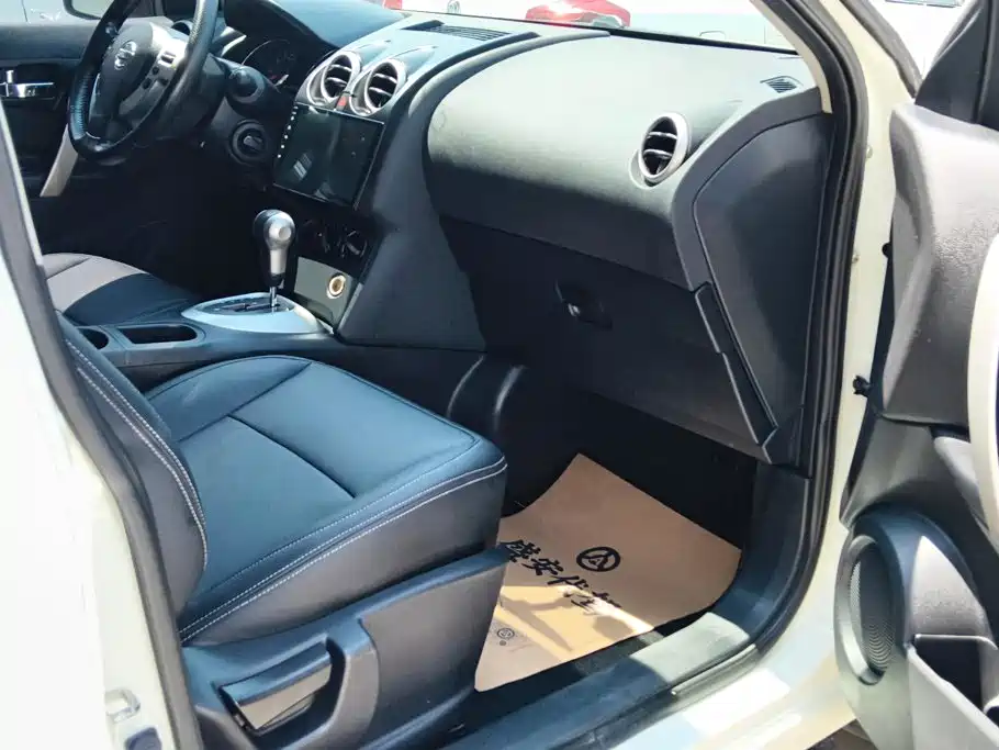 Nissan Qashqai 2015 — фото 8