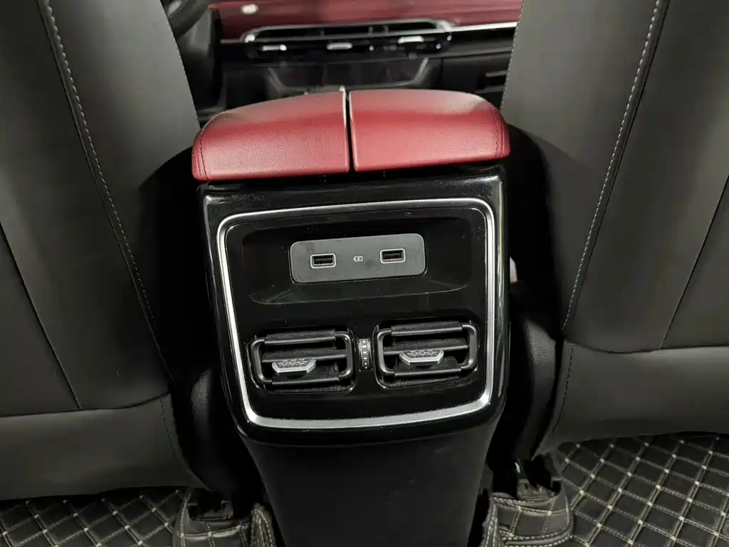 Jetour X70 PLUS 2023 — фото 14