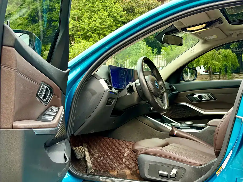 BMW i3 2023 — фото 7