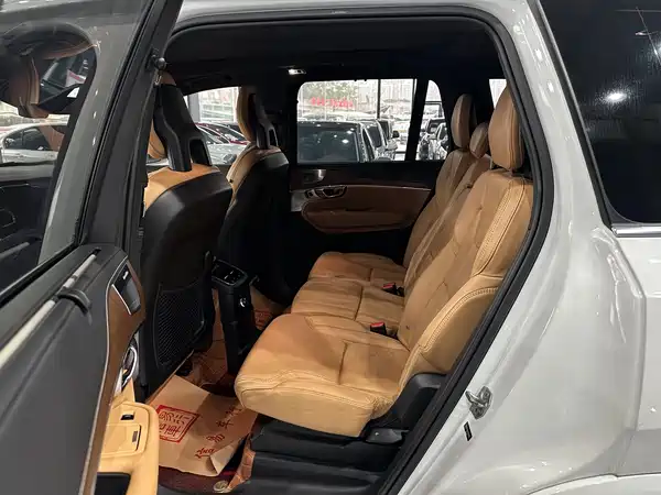 Volvo XC90 Plug-In Hybrid 2018