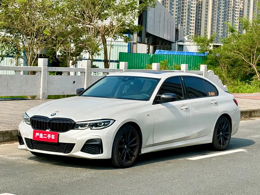 BMW 3 Series 2021
