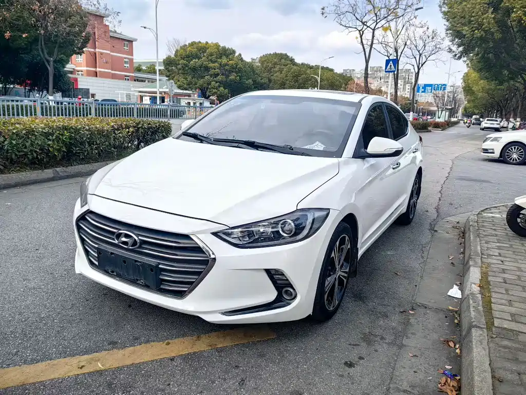 Hyundai Elantra 2019