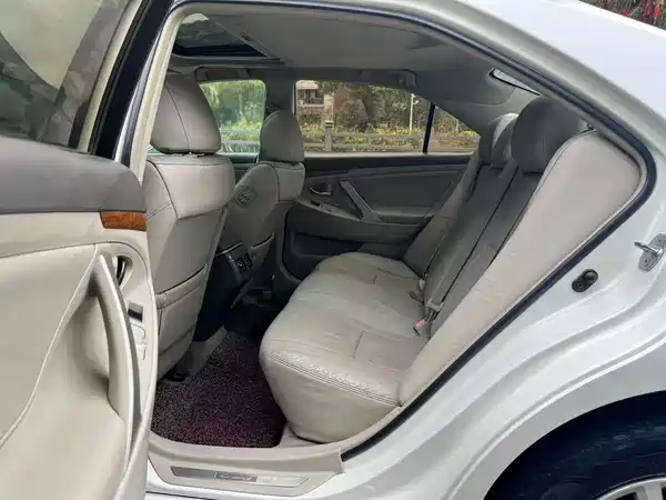 Toyota Camry 2010