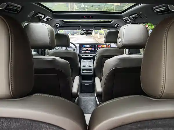 Li Auto L8 2023
