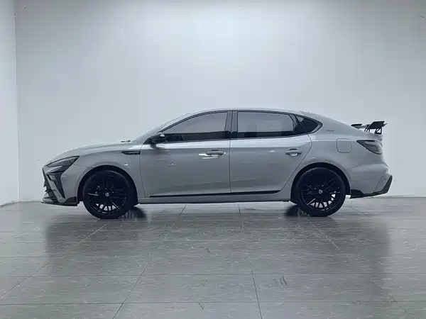 MG6 2024