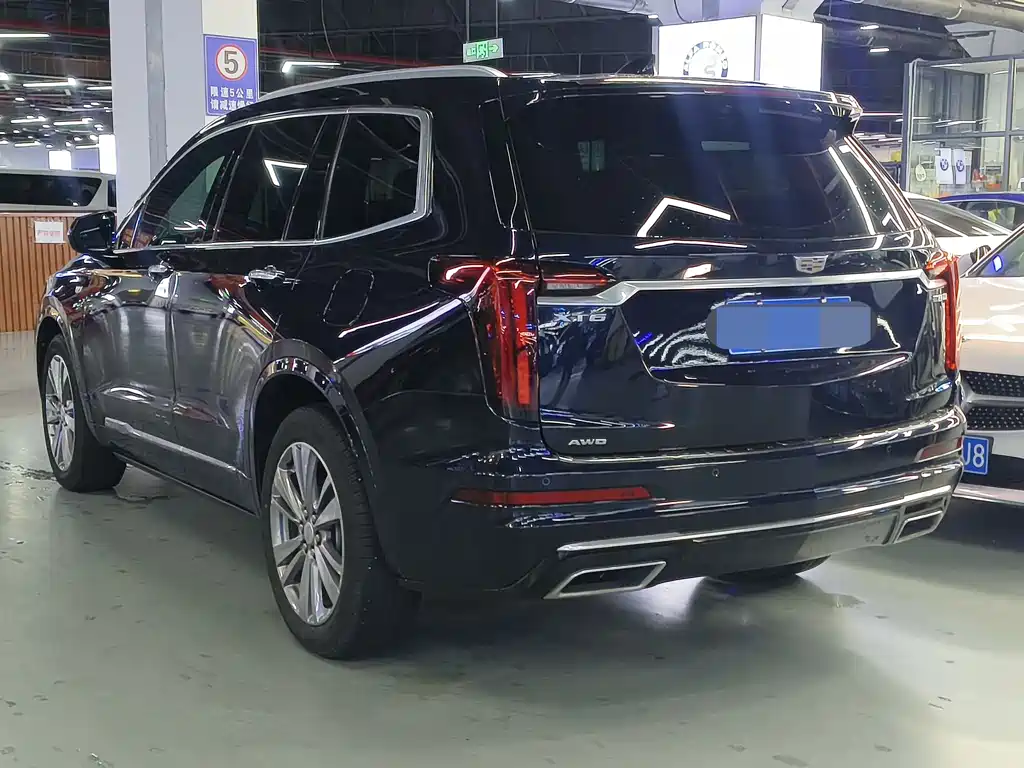 Cadillac XT6 2021 — фото 13