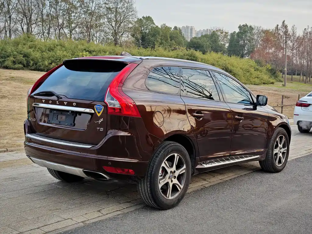 Volvo XC60 2014 — фото 15