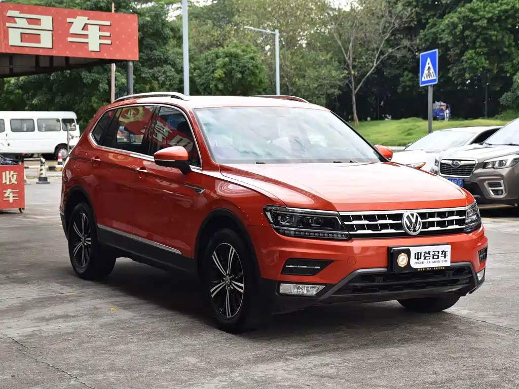 Volkswagen Tiguan L 2017 — фото 3