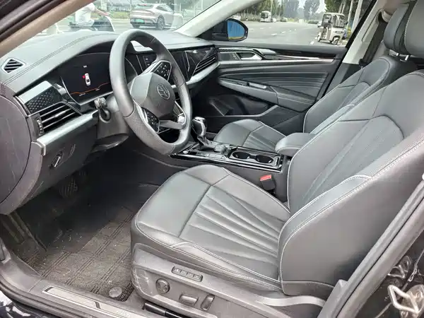 Volkswagen Passat 2024