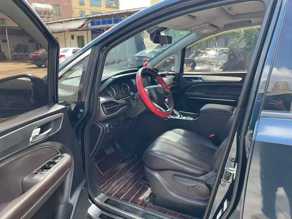 GAC Motor Trumpchi M6 2020 — фото 4