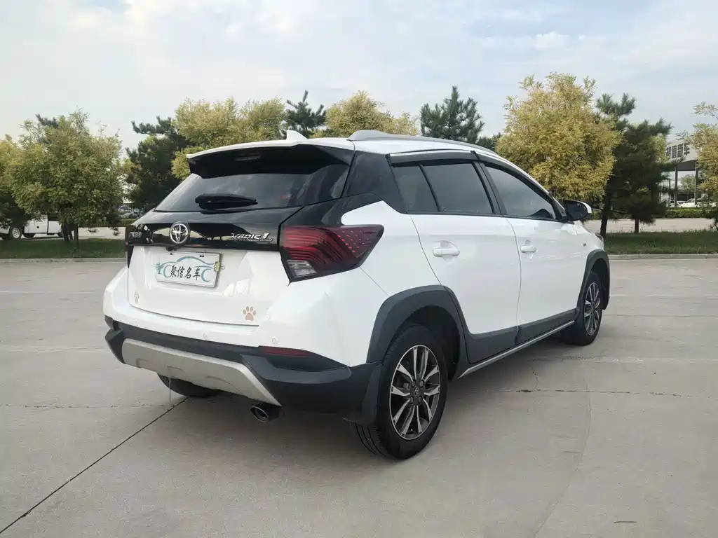 Toyota Yaris L 2020