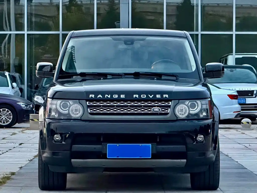 Land Rover Range Rover Sport 2010 — фото 2