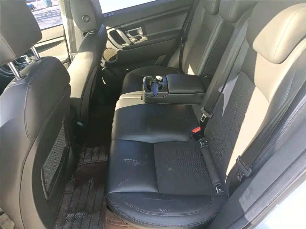 Land Rover Discovery Sport 2019 — фото 17