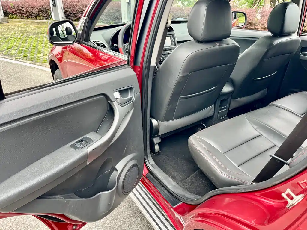 Chery Tiggo 3 2016 — фото 26
