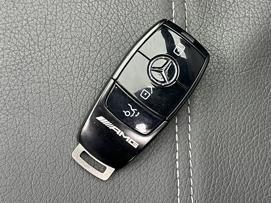 Mercedes-Benz GLB AMG 2022 — фото 15