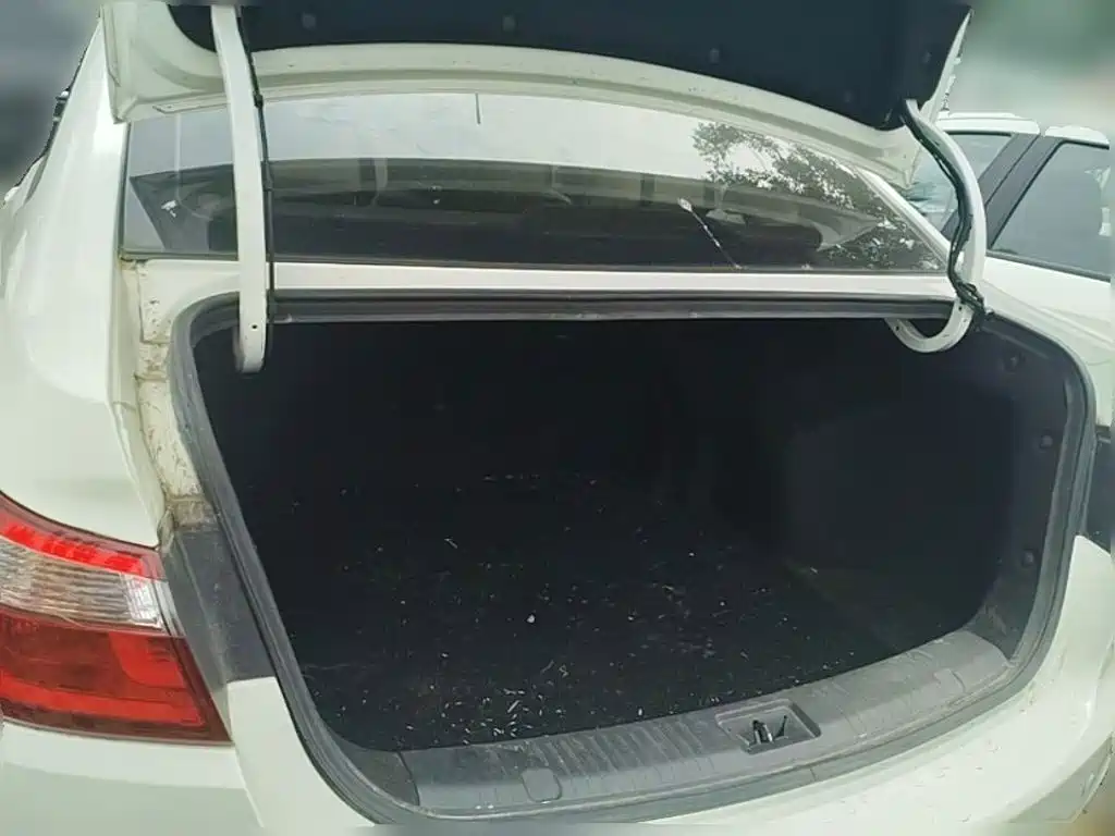 Changan Yuexiang V7 2017 — фото 24