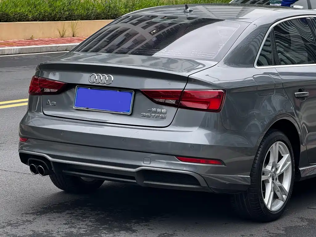 Audi A3 2018 — фото 16