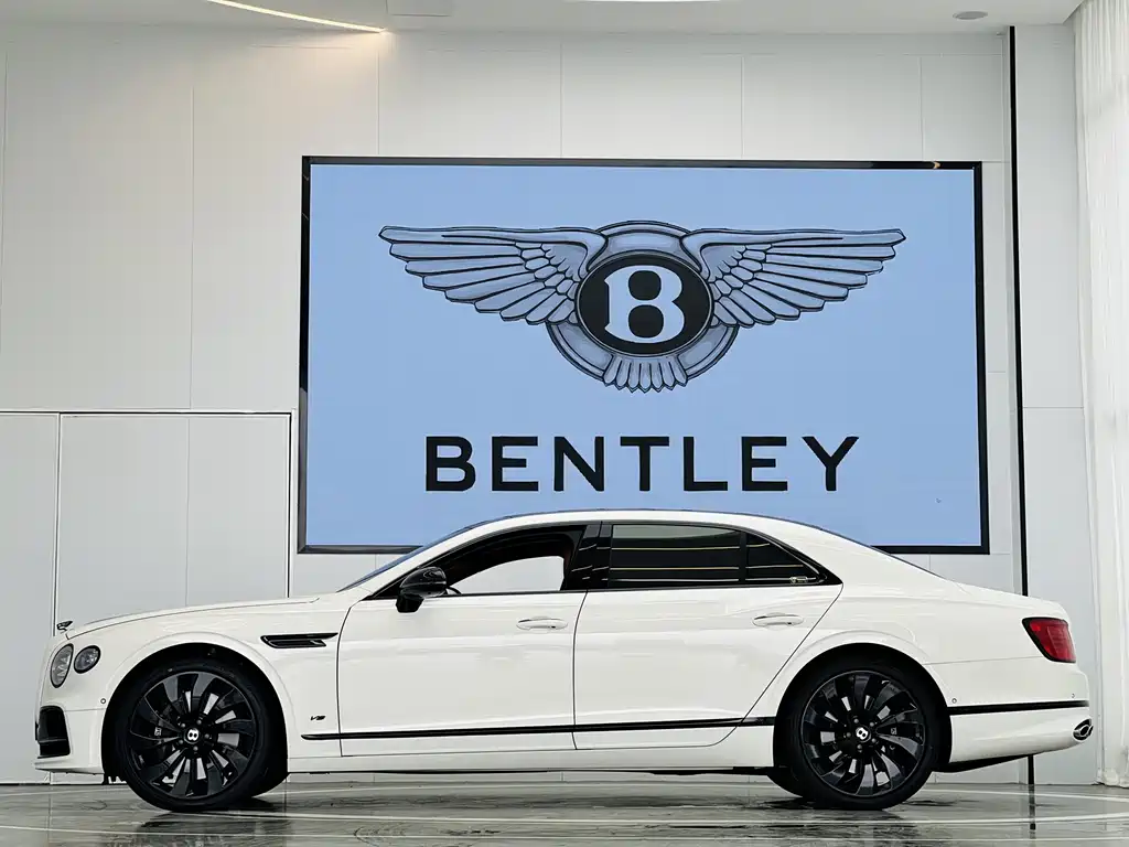 Bentley Flying Spur 2022 — фото 16