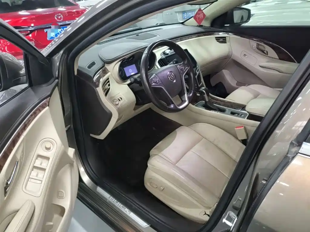Buick LaCrosse 2016 — фото 16