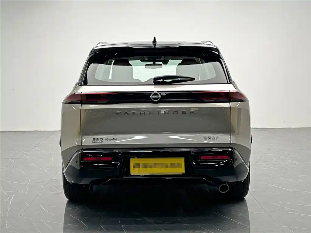 Nissan Teramont 2024
