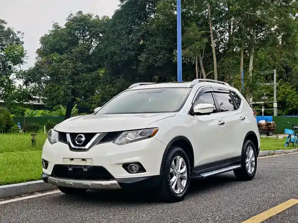 Nissan X-Trail 2015